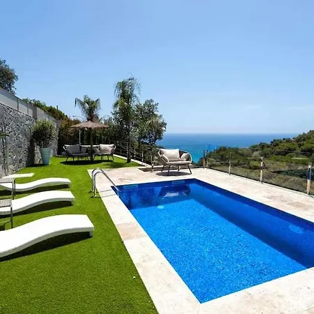 Lujo Con Piscina Climatizadajacuzziplaya Privada Villa Tossa de Mar