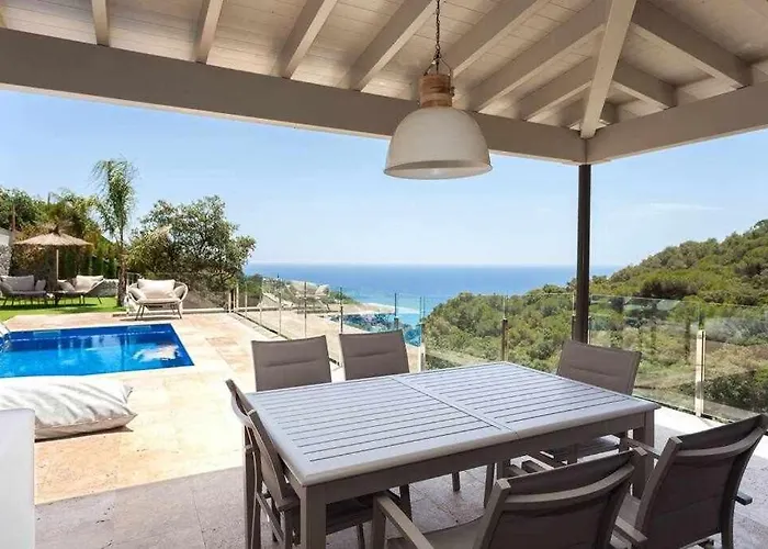 Lujo Con Piscina Climatizada,jacuzzi,playa Privada * 또사데마르