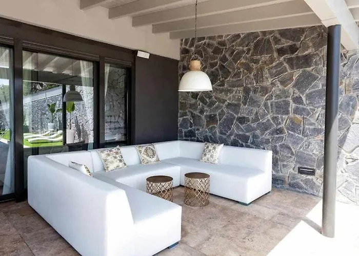 Lujo Con Piscina Climatizada,jacuzzi,playa Privada 또사데마르