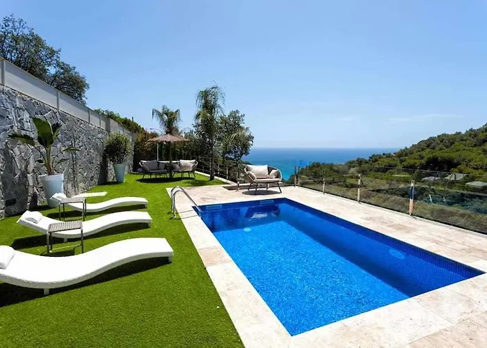 Lujo Con Piscina Climatizada,jacuzzi,playa Privada 빌라 또사데마르